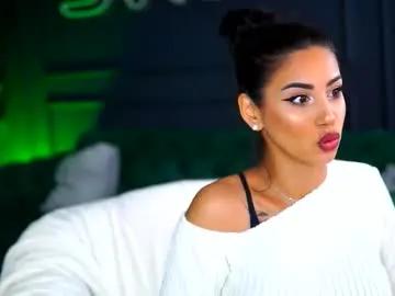 Freechat siennaruh on Chaturbate