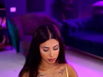 Freechat siennaruh on Chaturbate