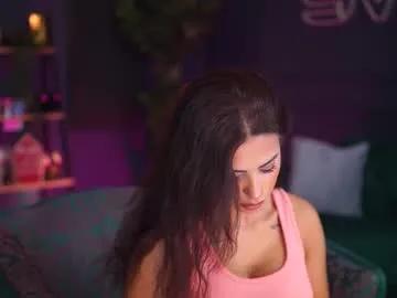 Freechat siennaruh on Chaturbate