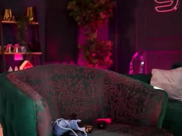 Freechat siennaruh on Chaturbate