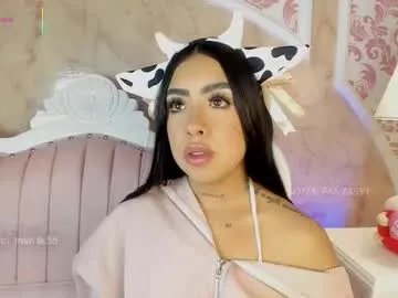 sofia_fantasyy on Chaturbate