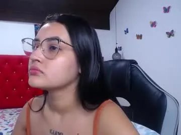 sofiaasexy19 on Chaturbate