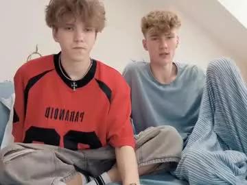 Freechat swoopyboy on Chaturbate