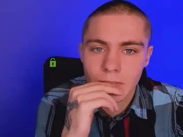 thomas_crow on Chaturbate