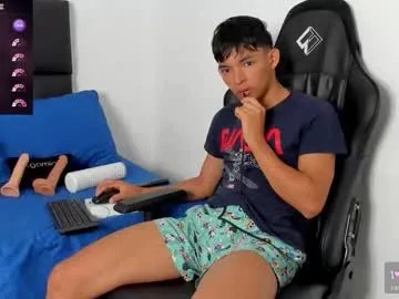 Freechat tonny_twink_ on Chaturbate