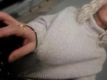 Freechat transnextdoor_ on Chaturbate