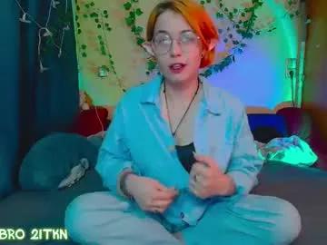 Freechat trickykitsune on Chaturbate