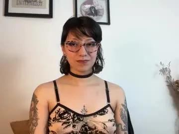 Freechat trinitysecrets on Chaturbate