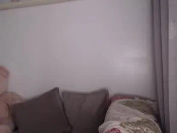 Freechat velvetmoon123 on Chaturbate