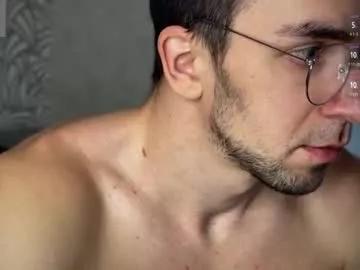 Freechat your_new_boyfriend17 on Chaturbate