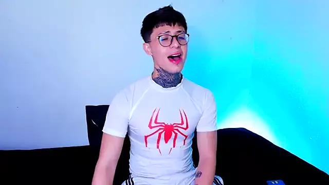 Freechat 7_Saturno_7 on StripChat