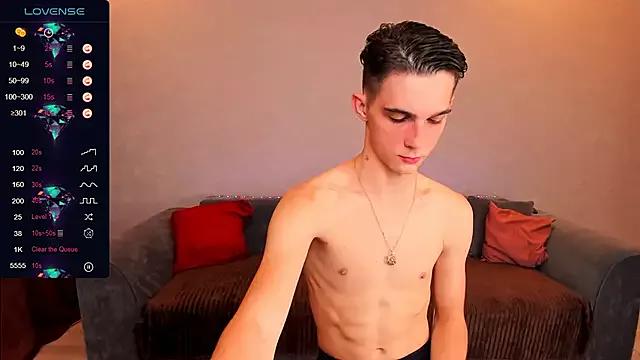 Aaron_Boom on StripChat 