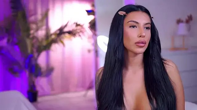 AishaaDevoe on StripChat