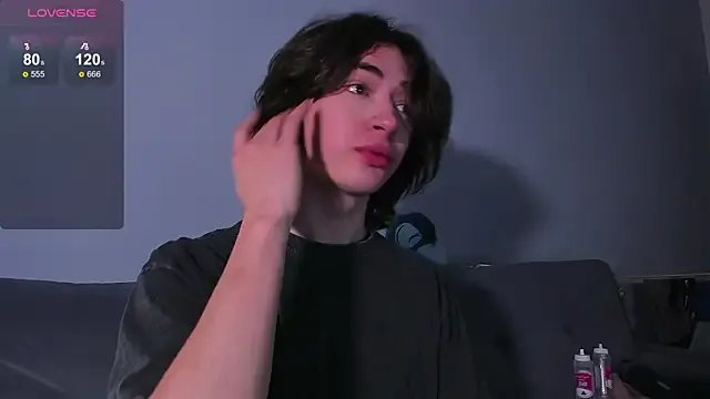 AlanReckless — Stretch my tight ass ;)