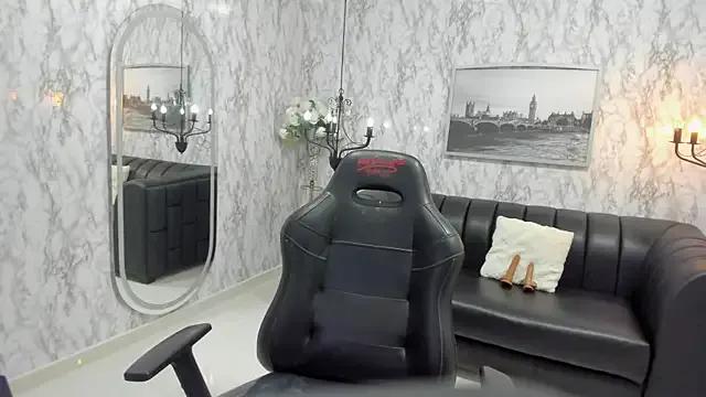 AlexandraMilff — control lush x3 min + mamada 