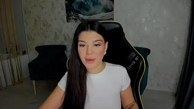 Freechat AlluringAriel on StripChat