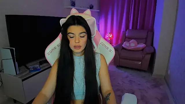 Freechat AlluringAriel on StripChat