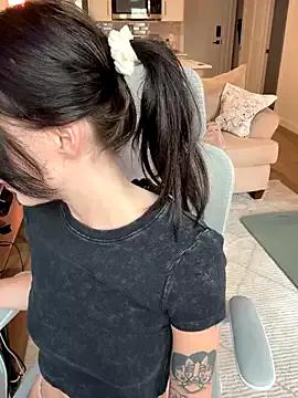 alwaysapril on StripChat 