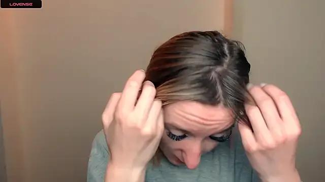 Freechat AmandaSell on StripChat