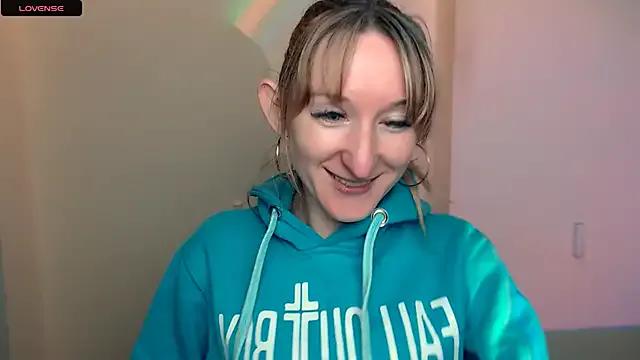 Freechat AmandaSell on StripChat