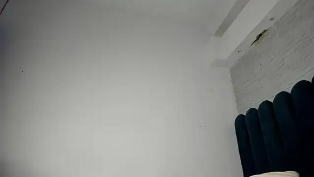 Amare_25 — remove shirt