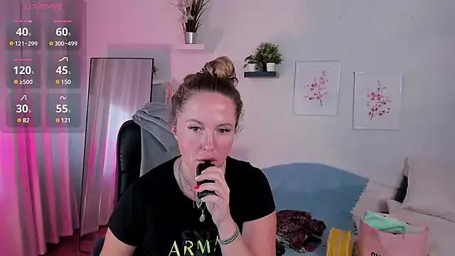 Freechat Amber_Foks on StripChat