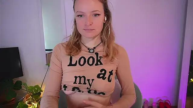 Ameliasweety69 — ride dildo