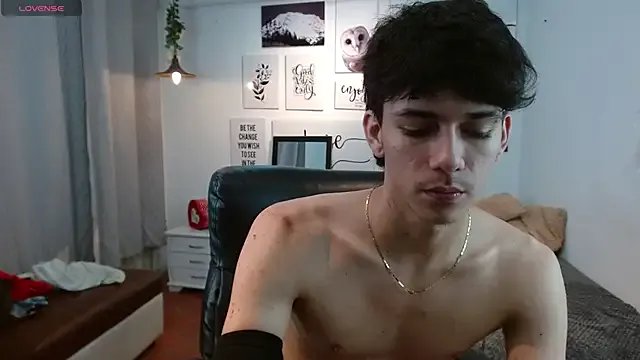 AmethystShadow17 on StripChat