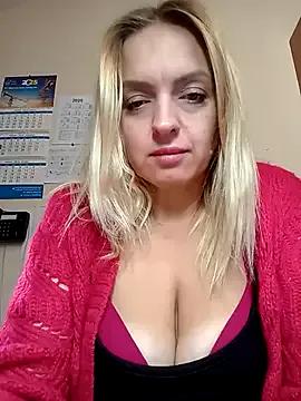 Freechat Ami_Foxy on StripChat