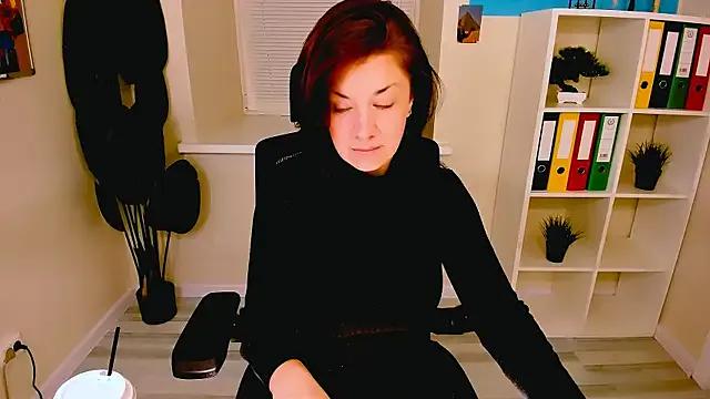 AnaMills on StripChat 