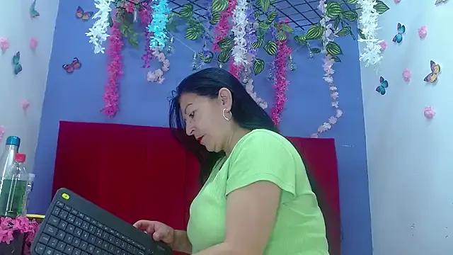 Freechat andrea_lopeez on StripChat