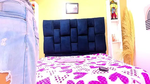 Freechat AndreaGil_ on StripChat