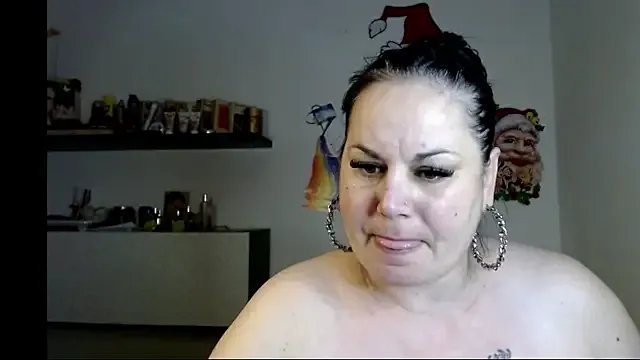 andreea2011 on StripChat