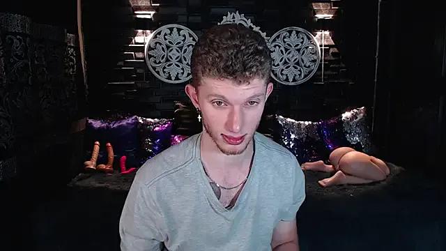 Freechat andrewxbi on StripChat