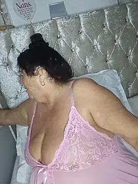 Angeldelightt — Boob show