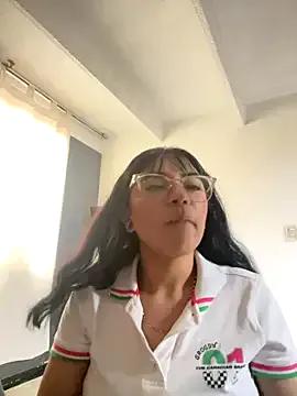 Freechat angie_rousse_ on StripChat