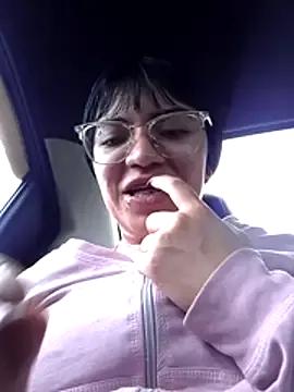 Freechat angie_rousse_ on StripChat