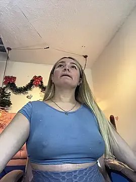 antonella87 on StripChat