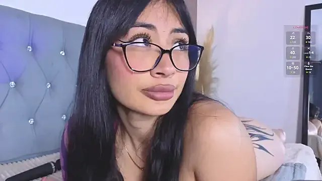 aprildreams19 on StripChat