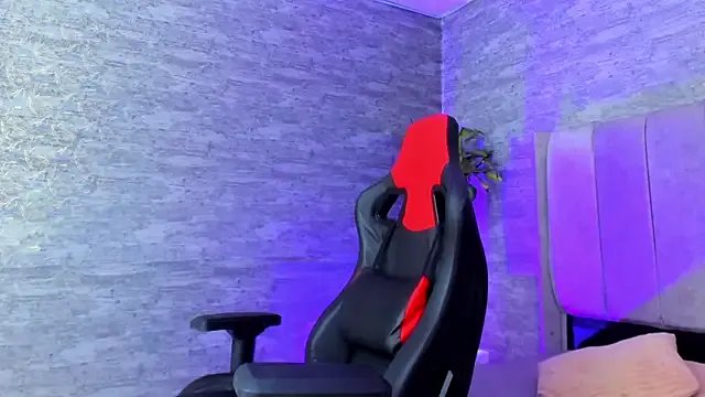 ArthurCox on StripChat