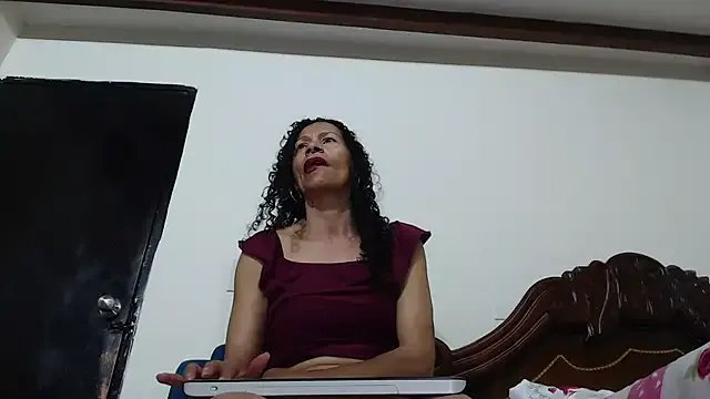 Freechat athenea_horny_wet on StripChat