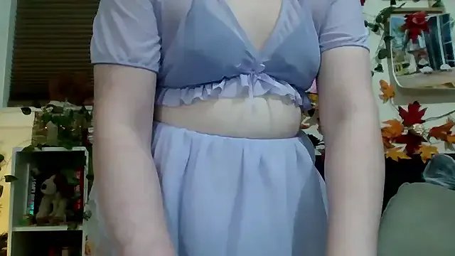 AverageRose on StripChat