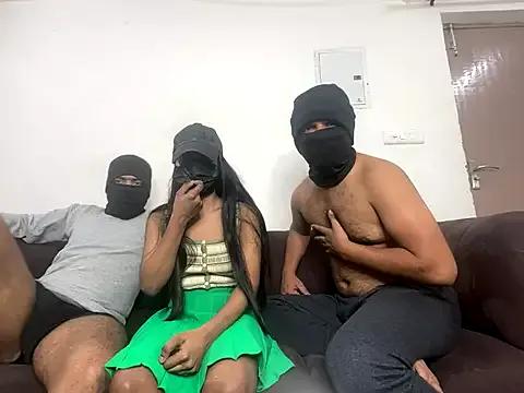 Freechat avnikaur on StripChat