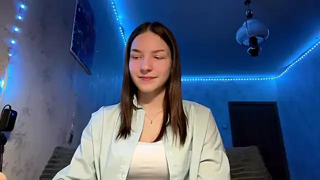 Beauty_miIa — Body tour closely and suck fingers