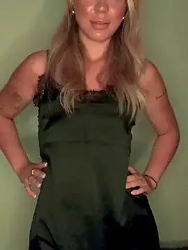 Freechat Bellablows on StripChat