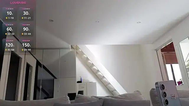 Freechat bellemasquer on StripChat