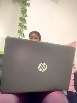 Freechat Berry_Bans on StripChat