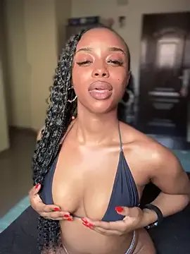 BhadBhad_Kitty on StripChat