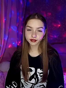 Freechat BitterPeach on StripChat