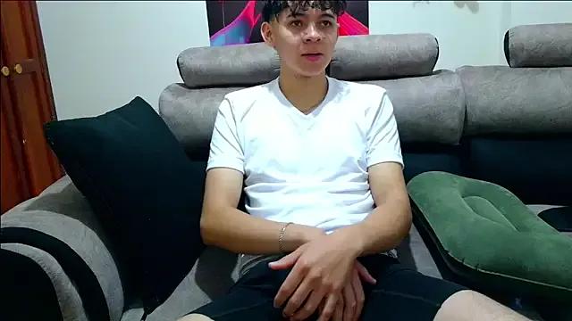 Freechat bluewolf247 on StripChat